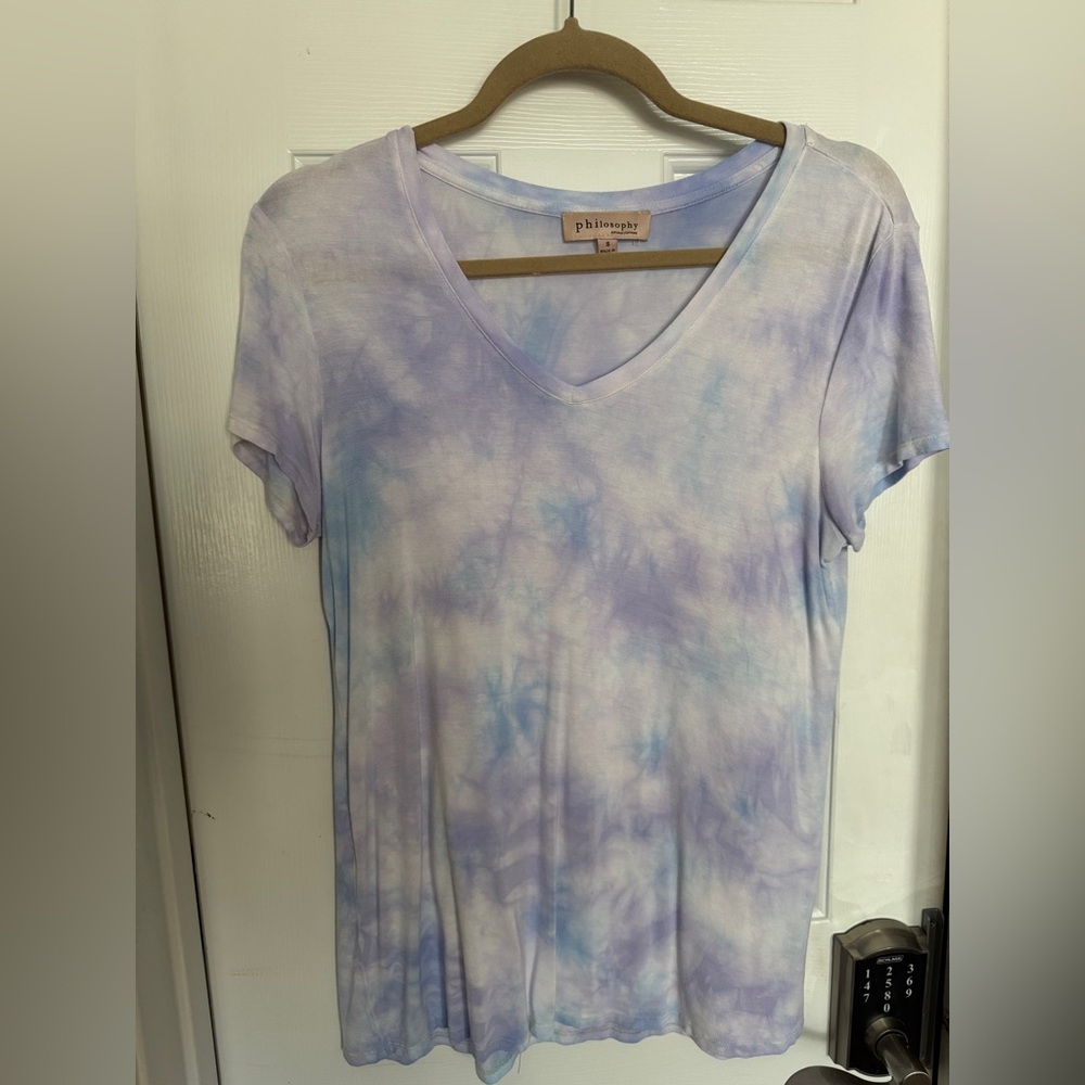 Super soft philosophy, V-neck top